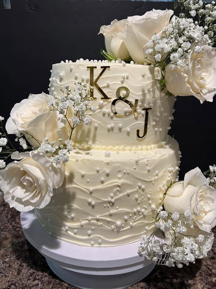 Cake by Marisol