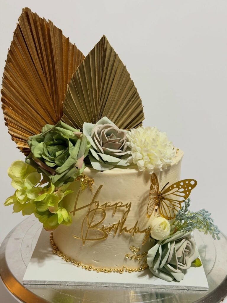 Cake by Pradapasteleria