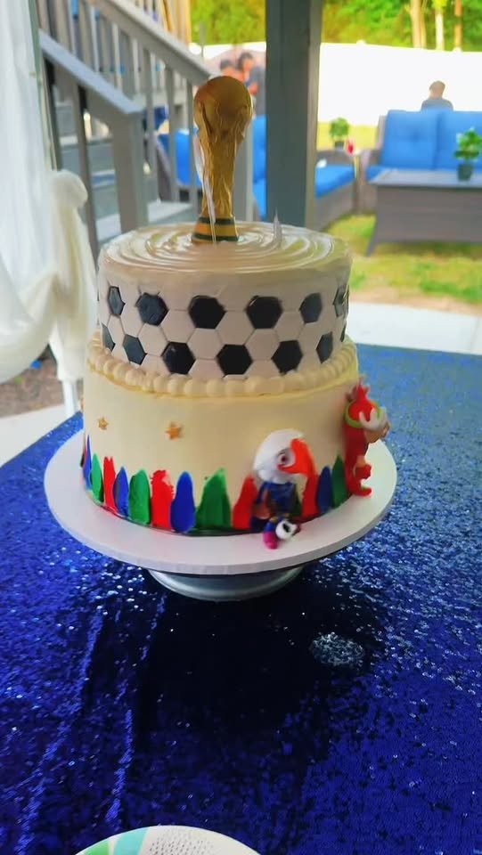 Cake from Lore Cakes by KTG