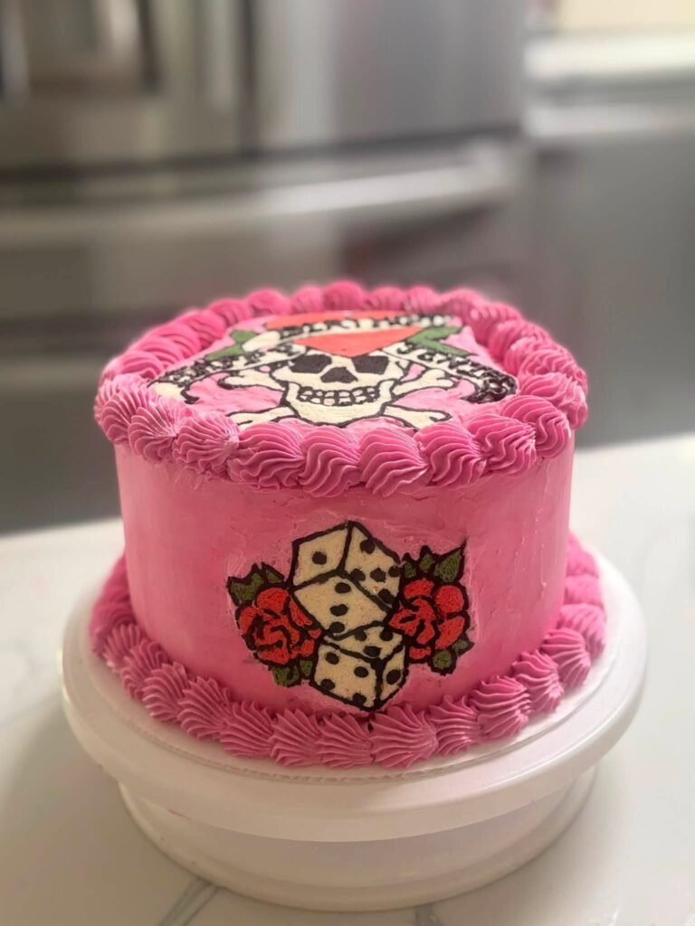 Cake by Mama Made 'Em Sweets