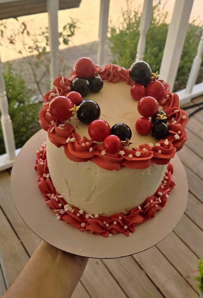 Cake by Craverys Sweets