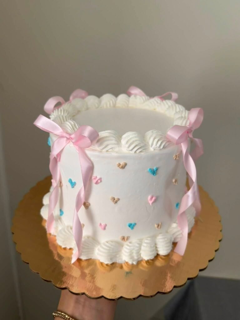 Cake by Evelyn’s Creations