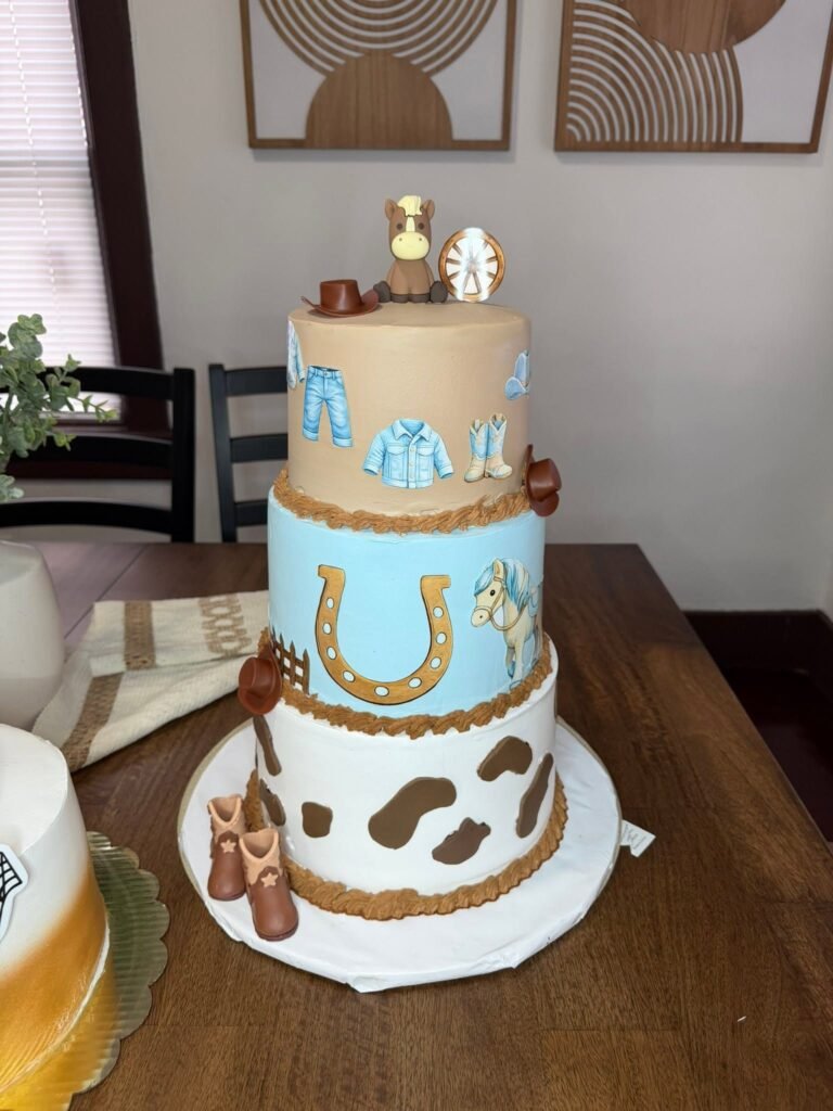 Cake by Sol Sweets & Cakes