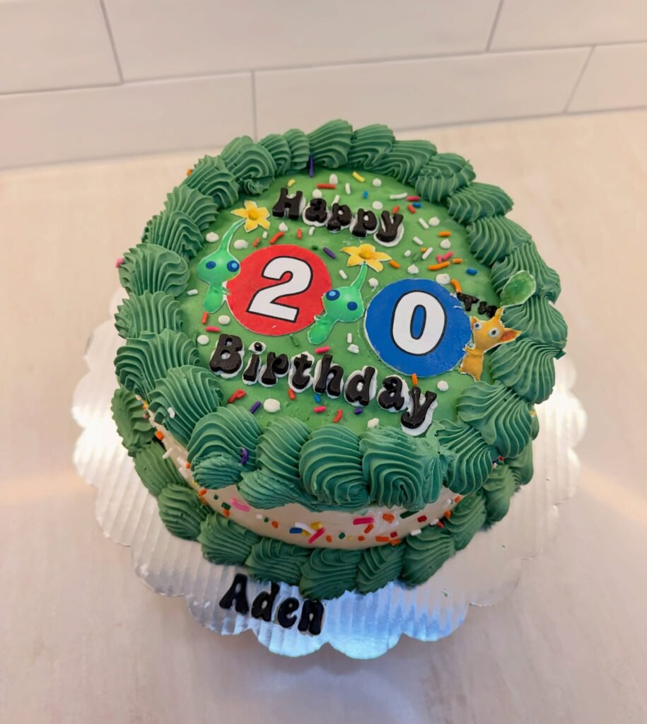 Cake by bees treats and design